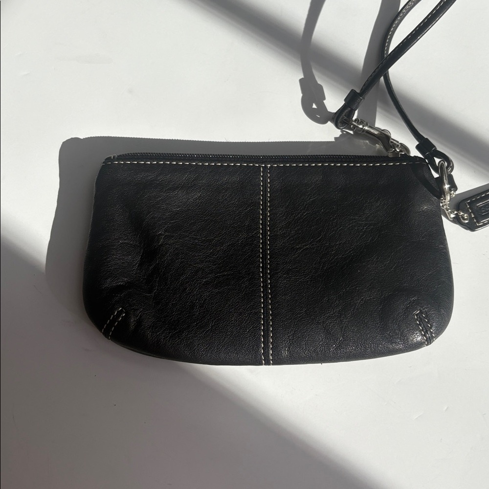 Y2K Vintage Coach Legacy Wristlet with two pockets - Excellent Condition! - Picture 2 of 6